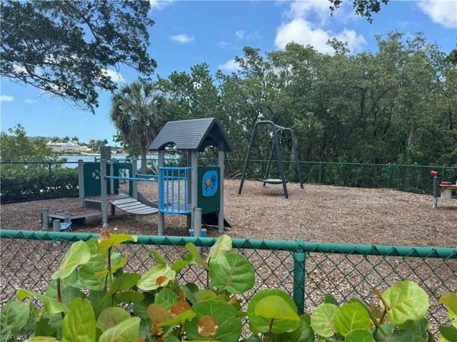 1881 Danford St, Naples, Florida 34112