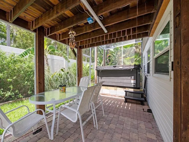 1881 Danford St, Naples, Florida 34112