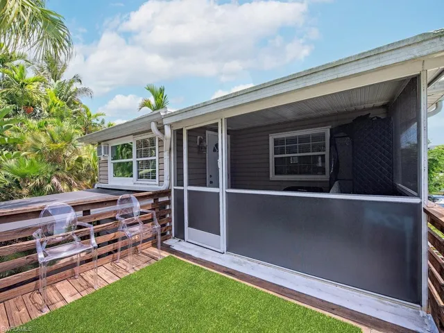 1881 Danford St, Naples, Florida 34112