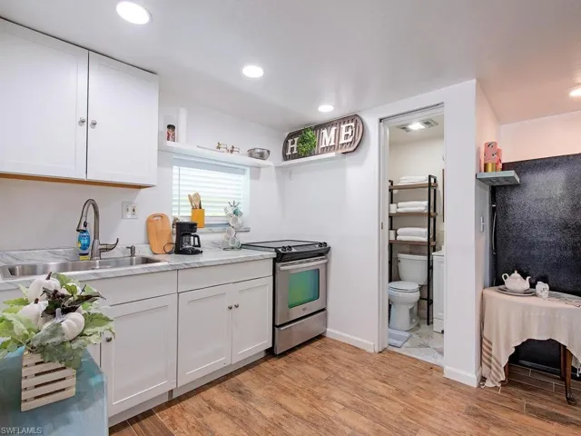1881 Danford St, Naples, Florida 34112