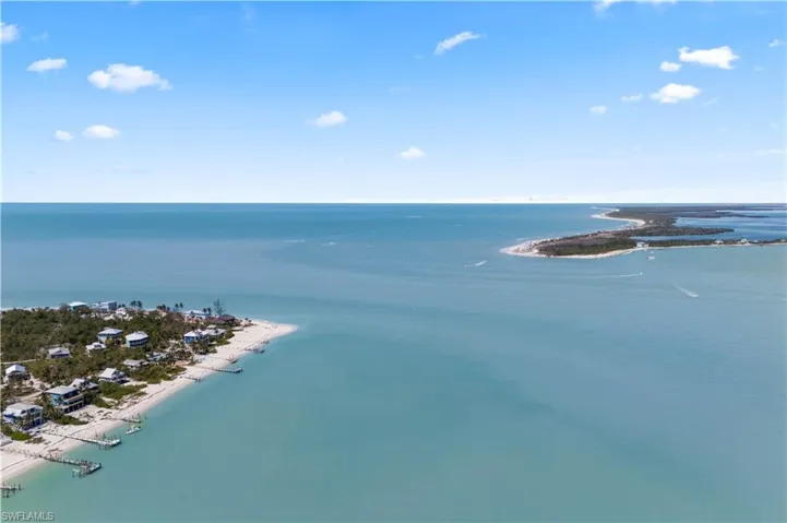 View of one of the many local islands within close distance - spend the day boating to other islands and enjoying the beaches - a different beach a different day!