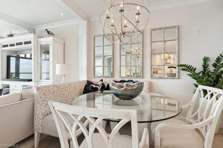 Dining Room seating