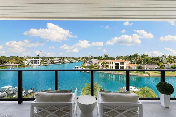 1820  Gulf Shore N BLVD, Naples, FL 34102