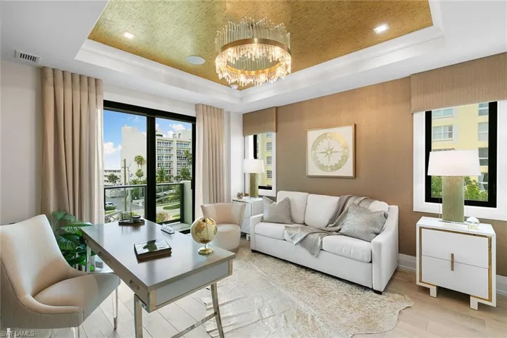 1820  Gulf Shore N BLVD, Naples, FL 34102