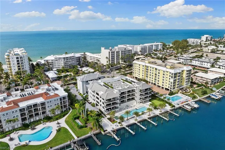 1820  Gulf Shore N BLVD, Naples, FL 34102