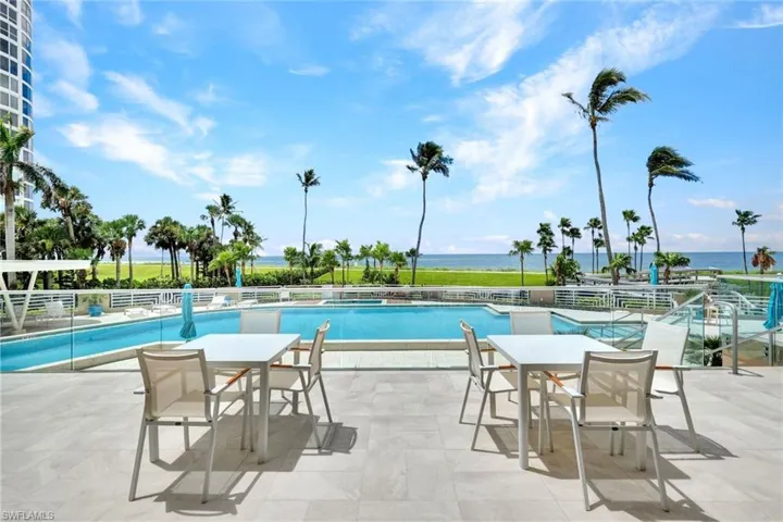 4651  Gulf Shore N BLVD, Naples, FL 34103