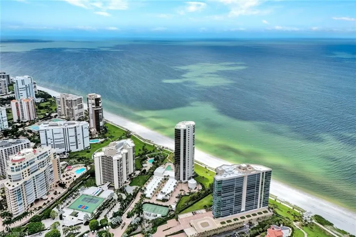 4651  Gulf Shore N BLVD, Naples, FL 34103