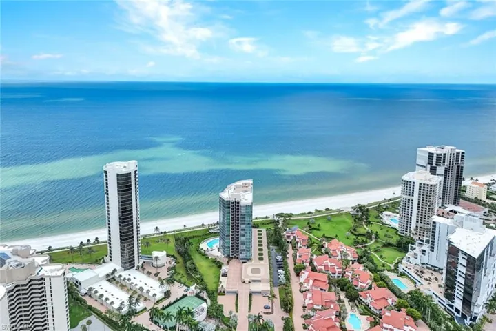 4651  Gulf Shore N BLVD, Naples, FL 34103