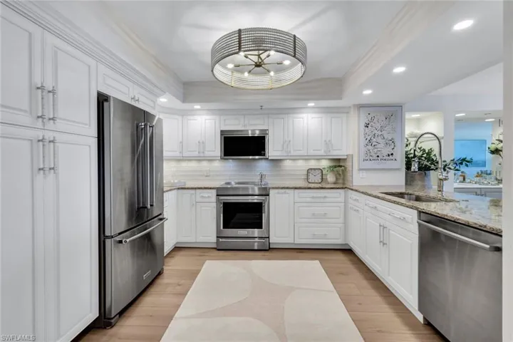 4651  Gulf Shore N BLVD, Naples, FL 34103