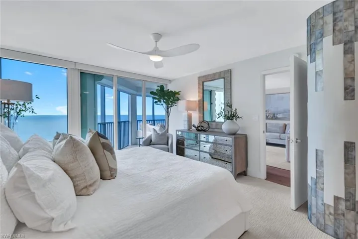 4651  Gulf Shore N BLVD, Naples, FL 34103