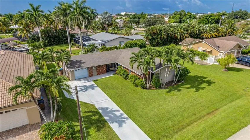 1712 Se 43rd St, Cape Coral, Florida 33904