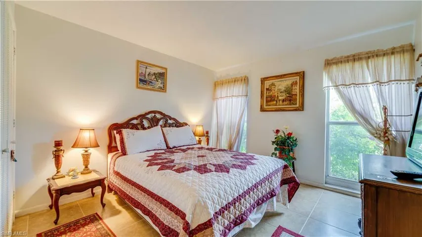 1712 Se 43rd St, Cape Coral, Florida 33904