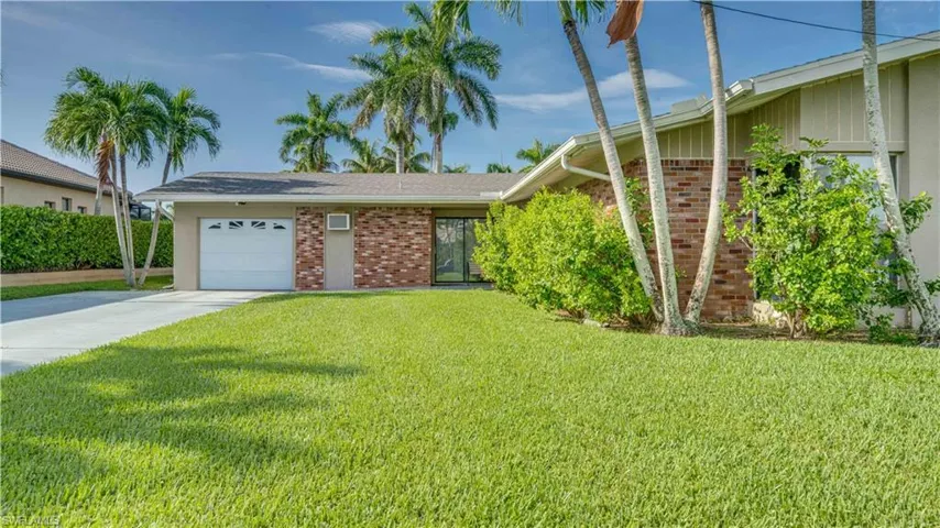 1712 Se 43rd St, Cape Coral, Florida 33904