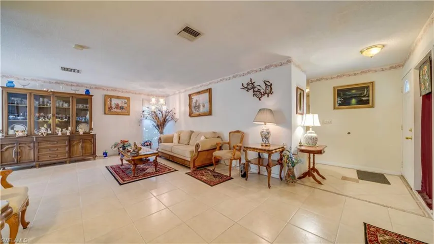 1712 Se 43rd St, Cape Coral, Florida 33904