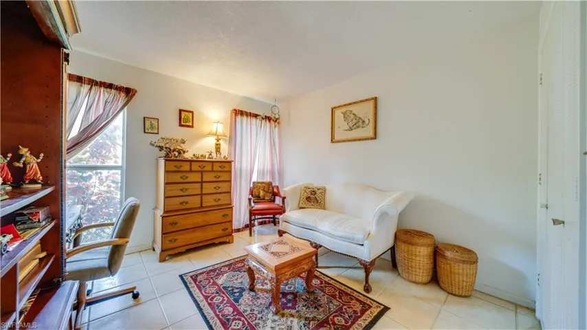 1712 Se 43rd St, Cape Coral, Florida 33904