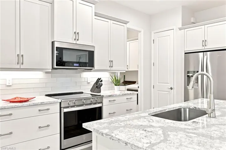 7239 Saona Ct, Naples, Florida 34113