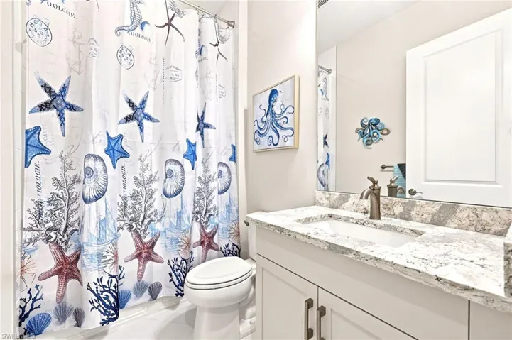 Guest bathroom.