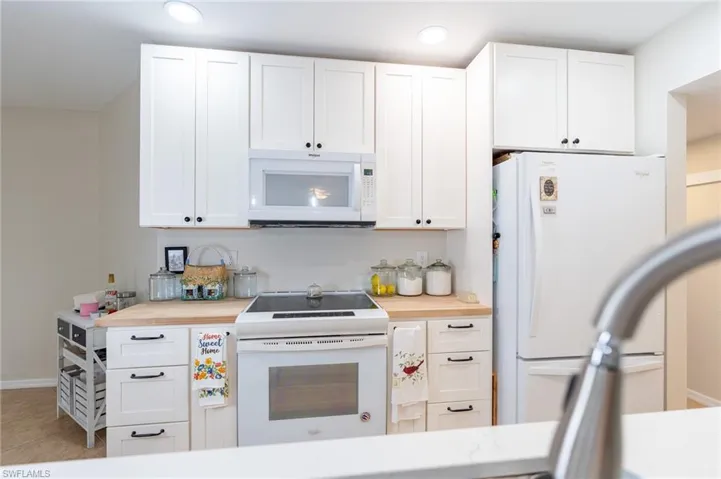 7306 Ascot Ct 10-2, Naples, Florida 34104