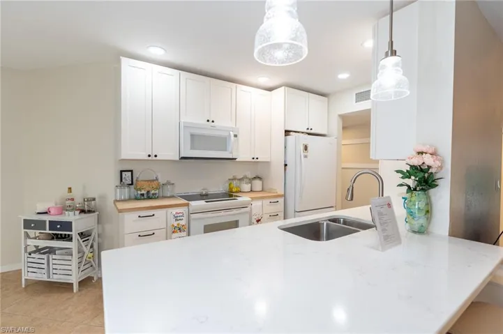 7306 Ascot Ct 10-2, Naples, Florida 34104