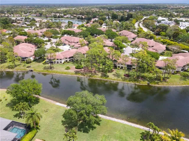 7306 Ascot Ct 10-2, Naples, Florida 34104