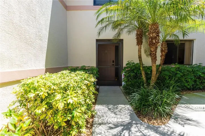 7306 Ascot Ct 10-2, Naples, Florida 34104