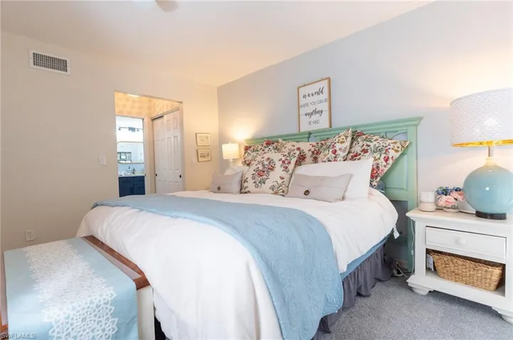 7306 Ascot Ct 10-2, Naples, Florida 34104