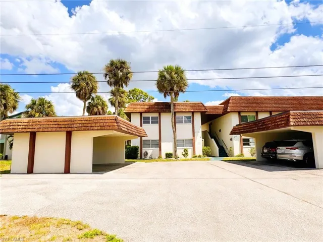 1723  Golf Club  DR, North Fort Myers, FL 33903