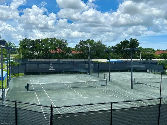 The Vineyards Tennis Courts