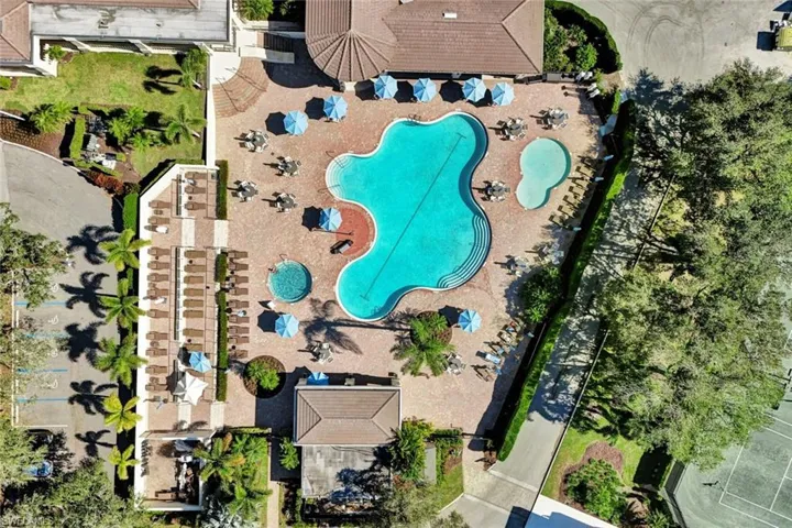 The Vineyards Resort Style Pool.