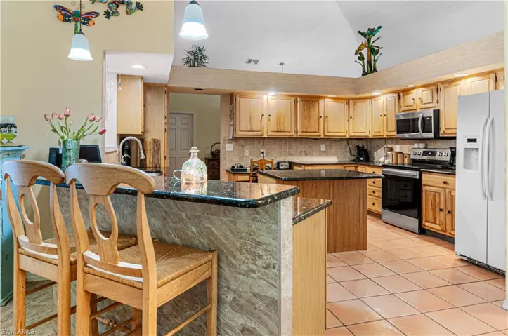 5780  Hidden Oaks  LN, Naples, FL 34119