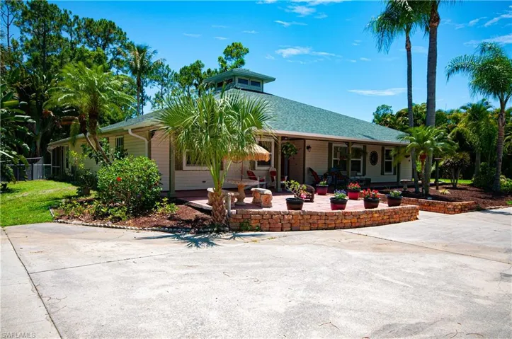 5780  Hidden Oaks  LN, Naples, FL 34119