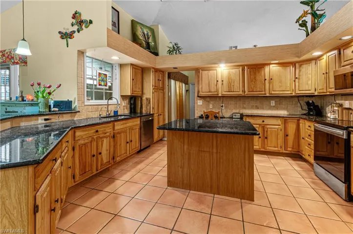 5780  Hidden Oaks  LN, Naples, FL 34119