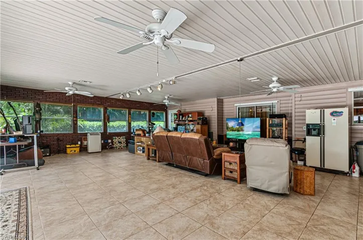 5780  Hidden Oaks  LN, Naples, FL 34119