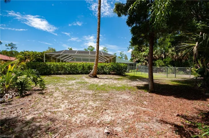 5780  Hidden Oaks  LN, Naples, FL 34119