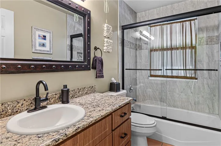 5780  Hidden Oaks  LN, Naples, FL 34119