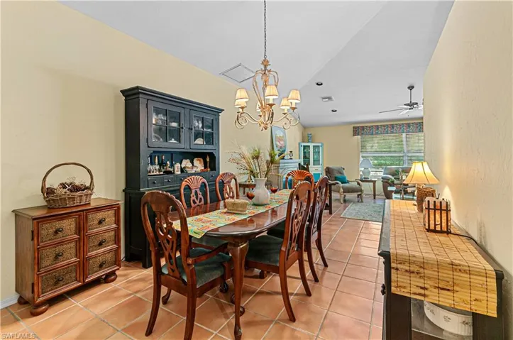 5780  Hidden Oaks  LN, Naples, FL 34119