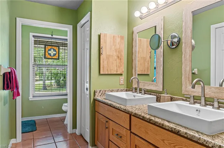 5780  Hidden Oaks  LN, Naples, FL 34119
