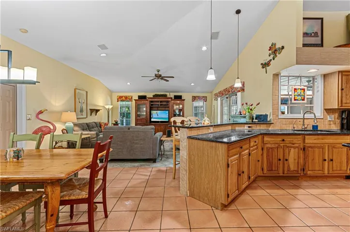 5780  Hidden Oaks  LN, Naples, FL 34119