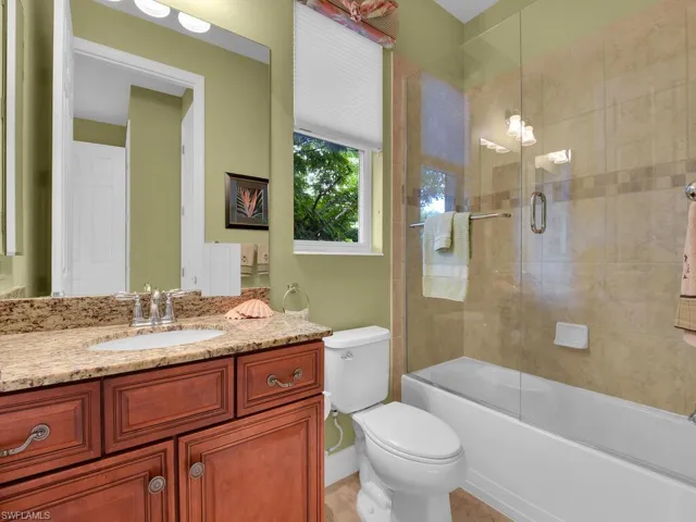 Guest Suite Full Bath
