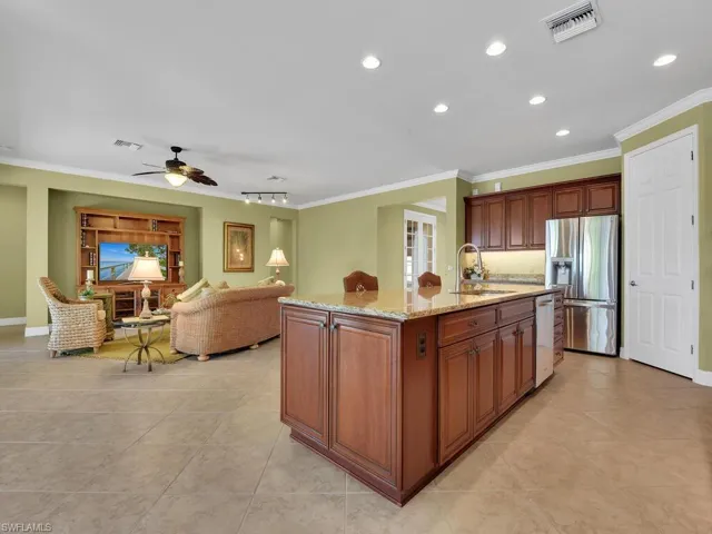 Kitchen w/ Walk-In Pantry