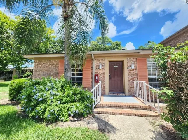 416 Banyon Tree Cir, Maitland, Florida 33331