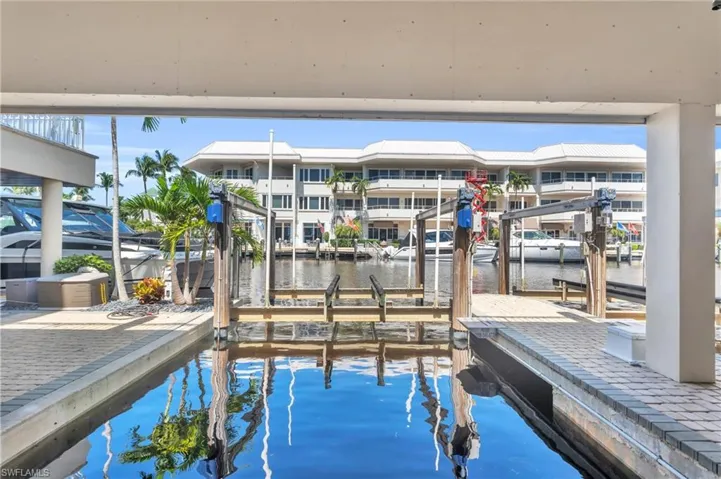 1001 10th Ave S, Naples Fl 34102