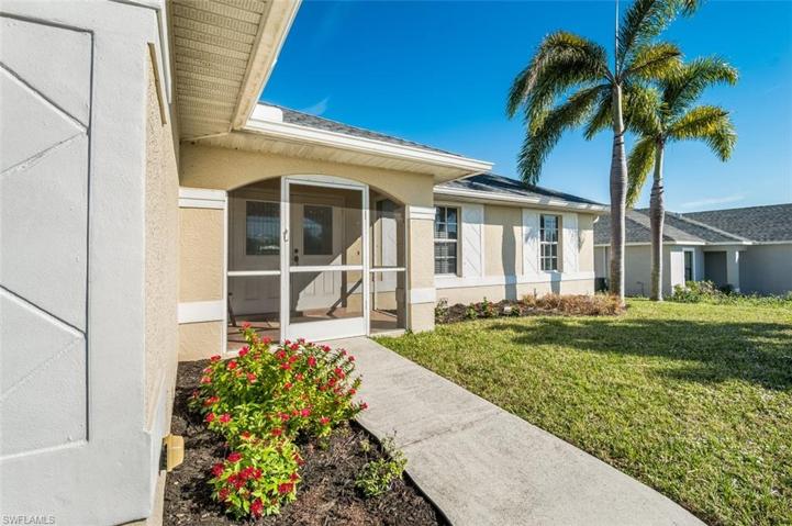 2913 SW 8th PL, CAPE CORAL FL 33914