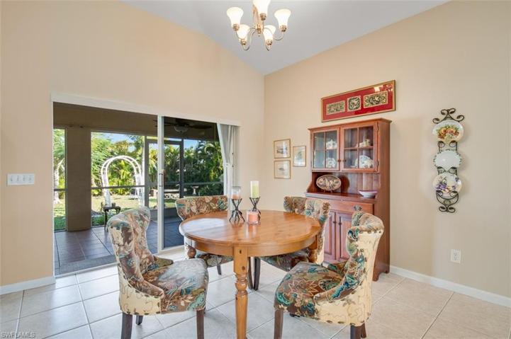 2913 SW 8th PL, CAPE CORAL FL 33914