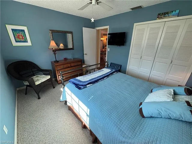 1515 Edgewater Cir, Fort Myers, Florida 33919