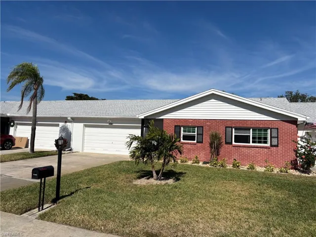 1515 Edgewater Cir, Fort Myers, Florida 33919
