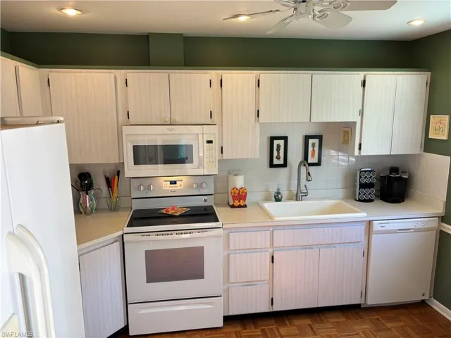 1515 Edgewater Cir, Fort Myers, Florida 33919