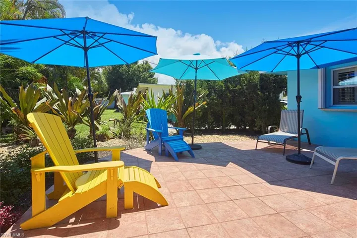1711  Smugglers  CV, Naples, FL 34112