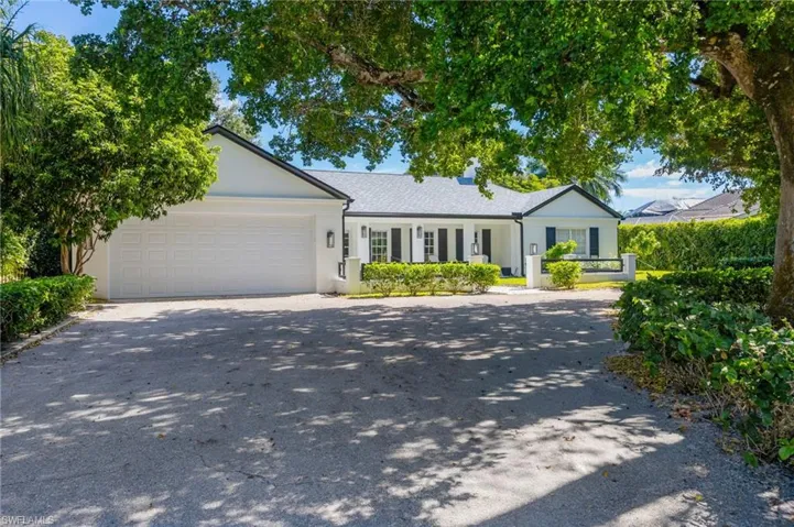 2728 Crayton Rd, Naples, Florida 34103
