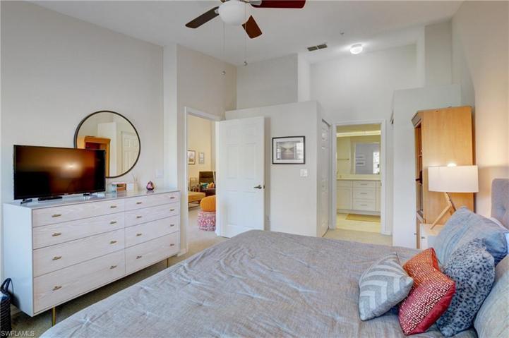 2585  Old Groves  RD, Naples, FL 34109
